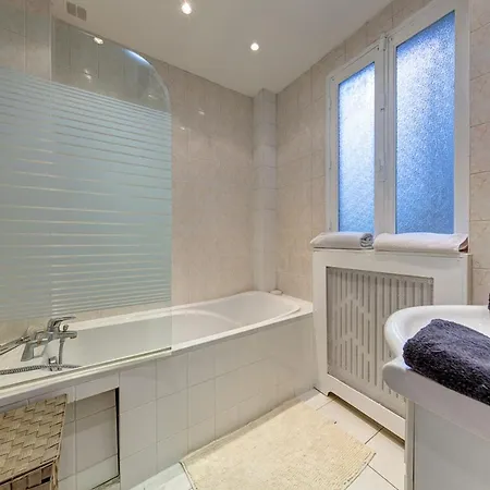 Pelicanstay At 16th Arr Apartment *